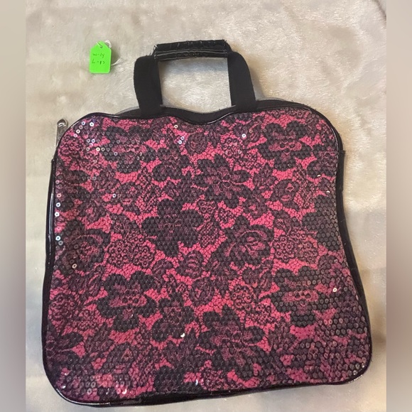 Betsey Johnson Vintage Floral Bag - Picture 11 of 16